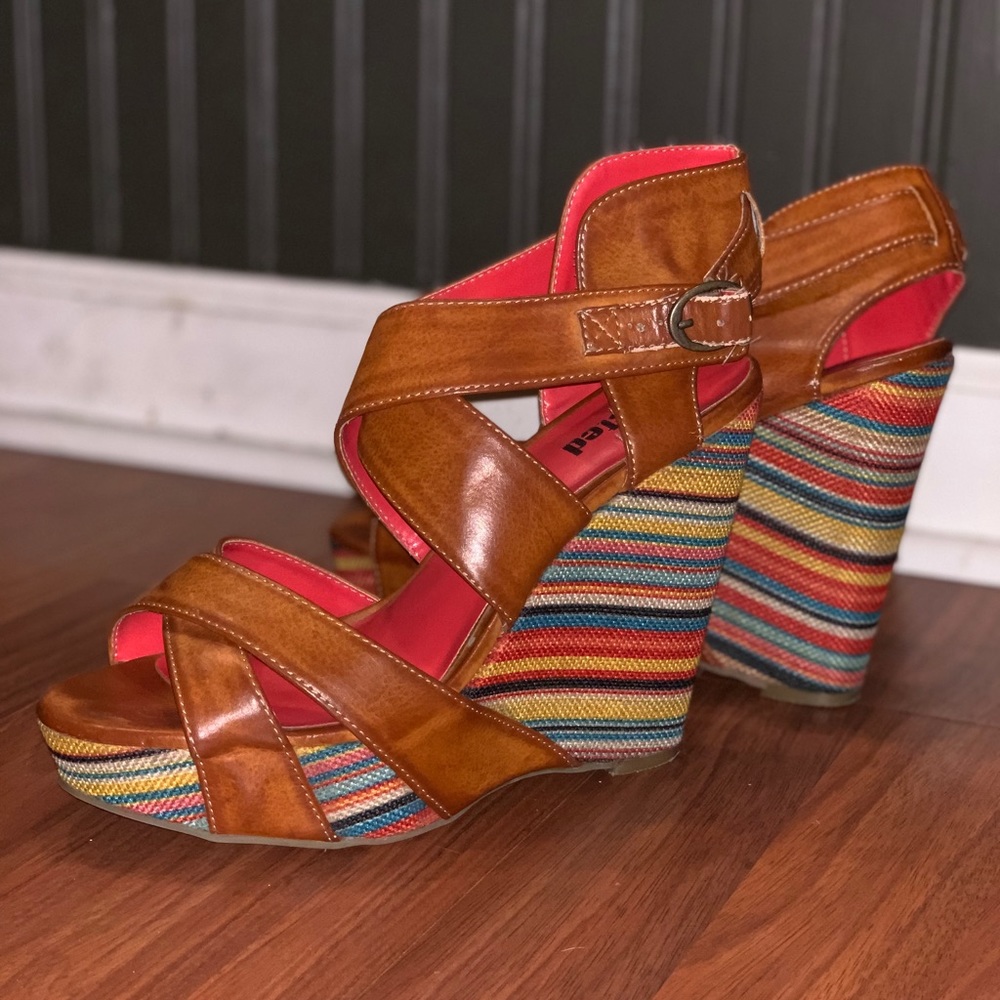 Colorful wedges